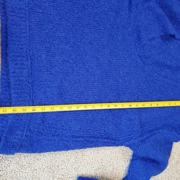 Alpaca And Acrylic Free People Cozy Blue Oversized V-Neck Sweater - Picture 12 of 12